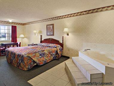 Super 8 By Wyndham Dallas South Oda fotoğraf