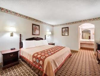 Super 8 By Wyndham Dallas South Dış mekan fotoğraf
